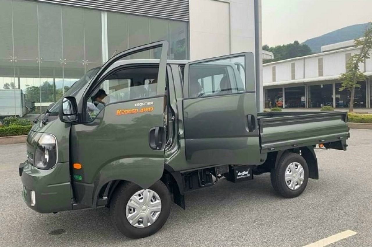 KIA FRONTIER K200SD-4WD